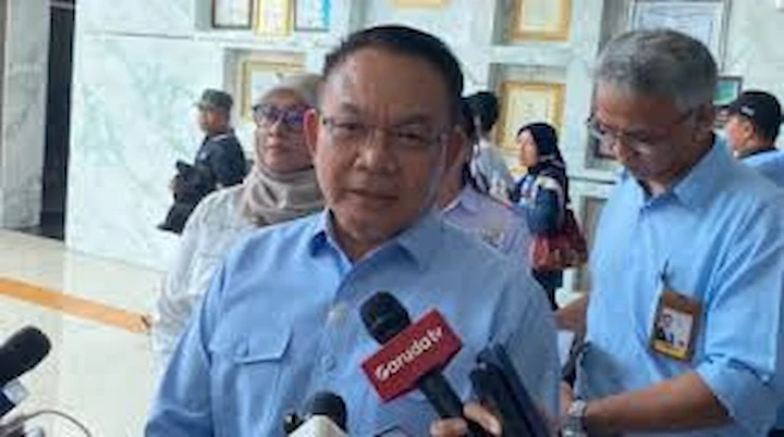 KSP Curhat Kurang Pasukan dan Anggaran di DPR KSP Curhat Kurang Pasukan dan Anggaran di DPR